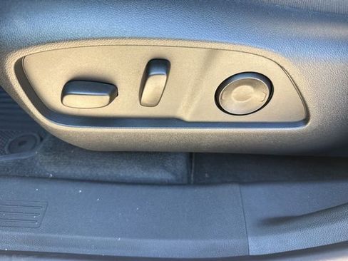 New 2026 Chevrolet Equinox ACTIV w/ Convenience Package III image 32