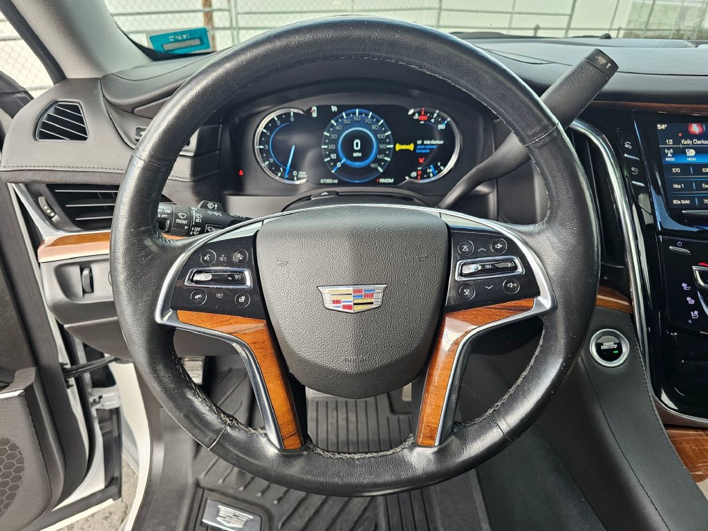 Used 2016 Cadillac Escalade ESV Luxury AWD/4WD image 25
