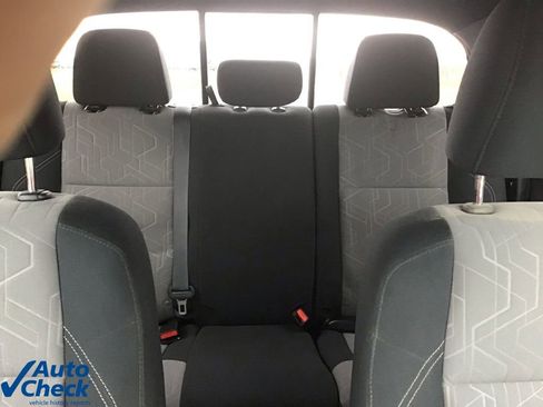 Used 2023 Toyota Tacoma TRD Off-Road w/ Advanced Technology Package image 17