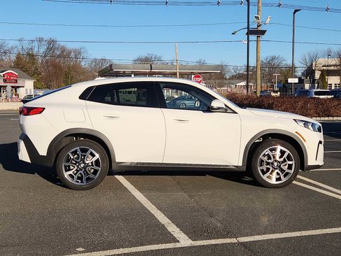 Used 2025 BMW X2 xDrive28i w/ Convenience Package image 7