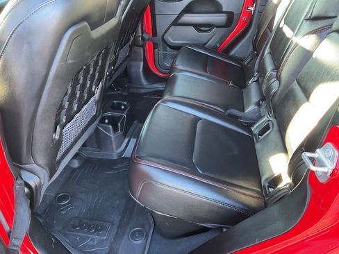 Used 2022 Jeep Gladiator Rubicon w/ LED Lighting Group image 21