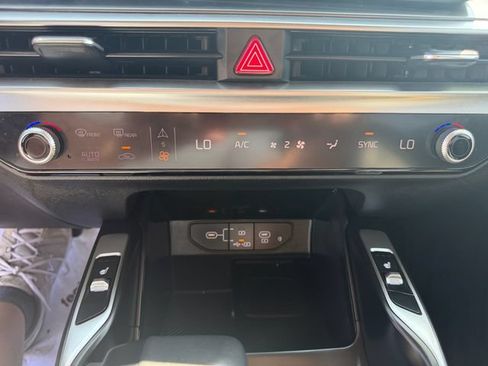 Certified 2026 Kia Sorento S AWD/4WD image 23