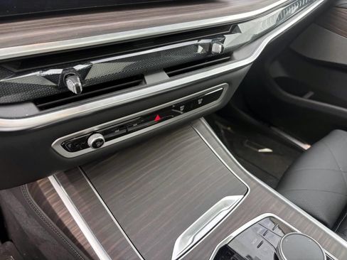 Used 2026 BMW X7 xDrive40i w/ Premium Package AWD/4WD image 22