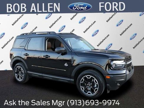 New 2026 Ford Bronco Sport Outer Banks w/ Outer Banks Tech Package+ AWD/4WD image 1