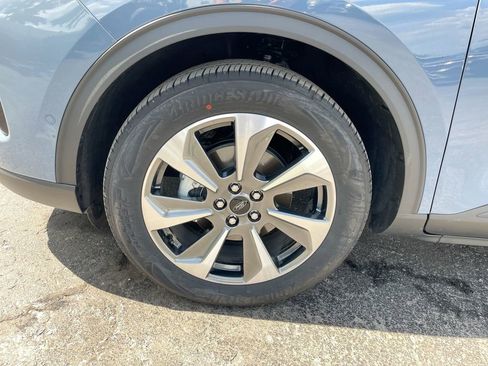 Used 2023 Ford Escape Platinum w/ Premium Technology Package image 38