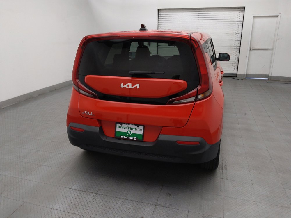 Used 2022 Kia Soul LX FWD image 7