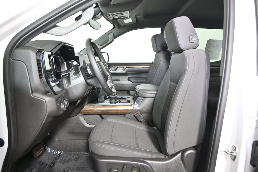 Used 2024 Chevrolet Silverado 1500 RST AWD/4WD image 20
