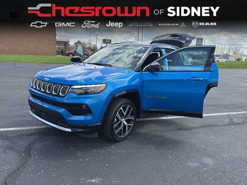 Used 2024 Jeep Compass Limited w/ Elite Group AWD/4WD image 13