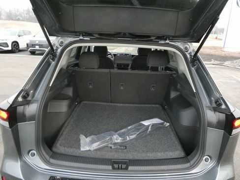 New 2026 Volkswagen Tiguan S AWD/4WD image 19