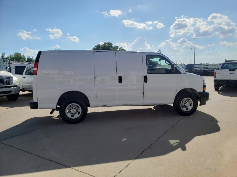 Used 2019 Chevrolet Express 2500 RWD image 6