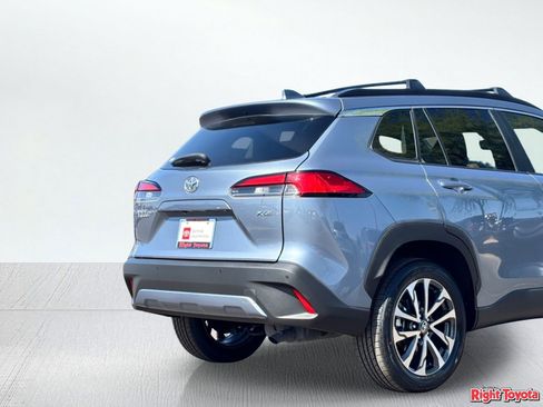 Certified 2024 Toyota Corolla Cross XLE w/ Convenience Package image 11