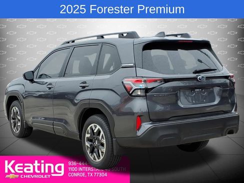 Used 2025 Subaru Forester Premium w/ Convenience Package #1 image 2