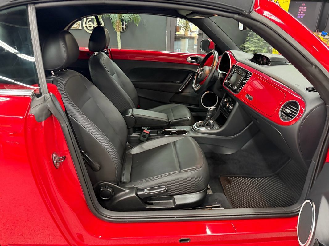 Used 2013 Volkswagen Beetle TDI FWD image 15