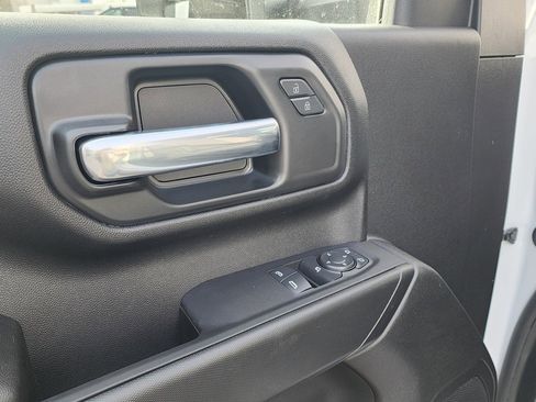 New 2026 GMC Sierra 3500 Pro w/ Convenience Package image 18