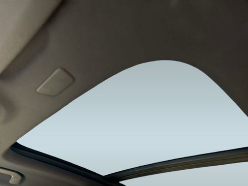 Certified 2025 Volvo V60 B5 Cross Country Ultra image 16