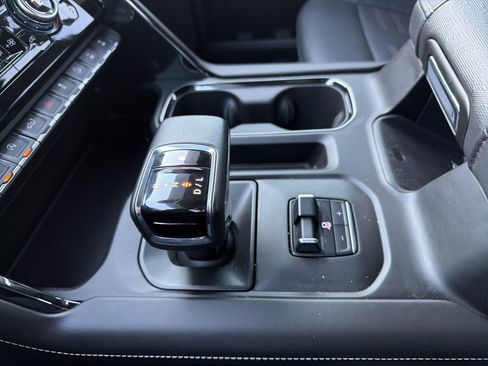 Used 2023 GMC Sierra 1500 AT4X image 24