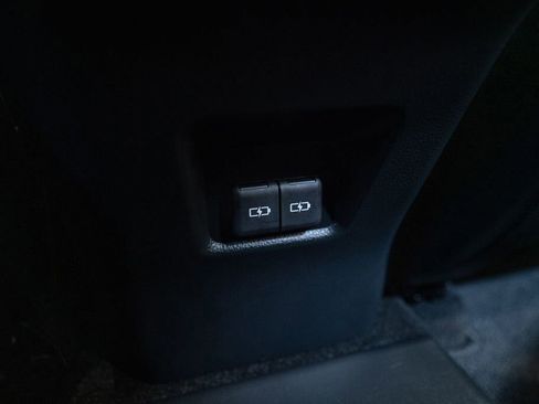 Used 2024 Toyota RAV4 SE w/ Weather & Moonroof Package image 38