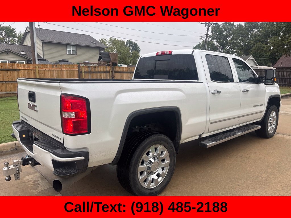 Used 2018 GMC Sierra 2500 Denali w/ Duramax Plus Package AWD/4WD image 5