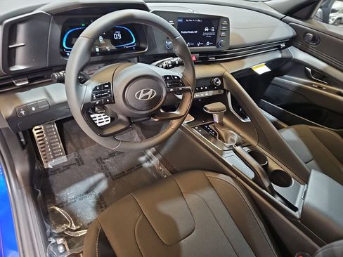 New 2026 Hyundai Elantra Sport FWD image 15