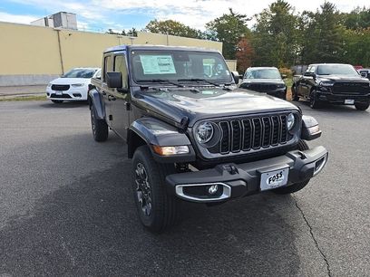New 2025 Jeep Gladiator Sport
