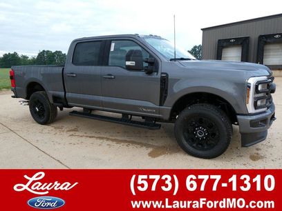 New 2026 Ford F350 Lariat w/ Black Appearance Package