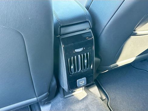 New 2026 Jeep Compass Latitude image 17