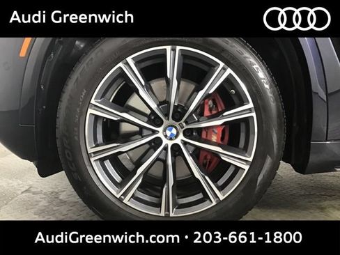 Used 2024 BMW X5 xDrive40i w/ M Sport Package AWD/4WD image 31