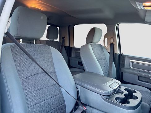 Used 2019 RAM 1500 Big Horn AWD/4WD image 25