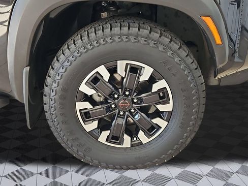 Used 2023 Nissan Frontier PRO-4X w/ Technology Package AWD/4WD image 30