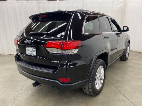 Used 2021 Jeep Grand Cherokee Laredo w/ Security & Convenience Group AWD/4WD image 6