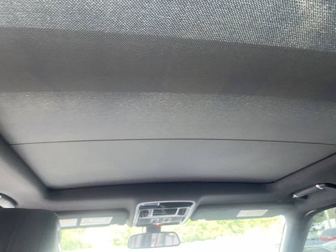 Used 2014 Land Rover Range Rover HSE AWD/4WD image 24