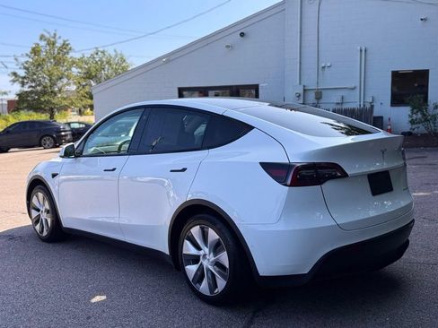 Used 2021 Tesla Model Y Long Range AWD/4WD image 4