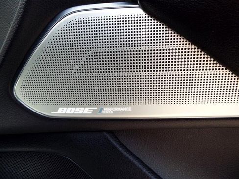 Used 2017 INFINITI Q60 3.0t image 22