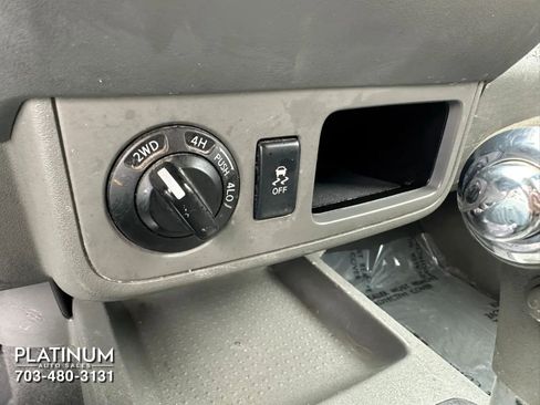 Used 2019 Nissan Frontier SV image 12