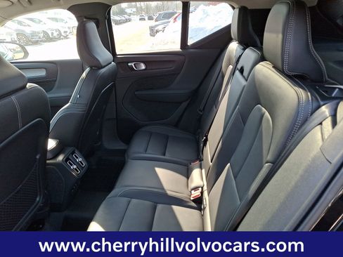 Certified 2025 Volvo XC40 B5 Ultra w/ Climate Package image 11