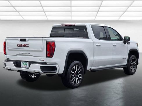Used 2024 GMC Sierra 1500 AT4 w/ Technology Package AWD/4WD image 18