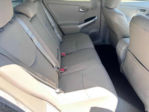 Used 2015 Toyota Prius Four w/ Deluxe Solar Roof Package FWD image 9
