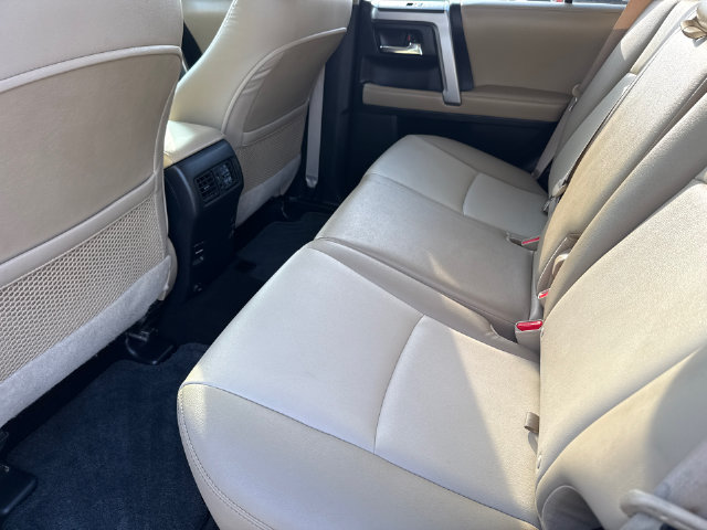 Used 2016 Toyota 4Runner SR5 Premium RWD image 18
