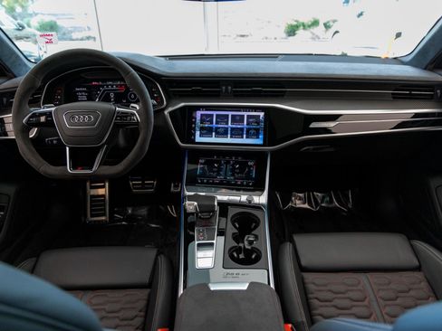 Used 2025 Audi RS 6 performance image 81