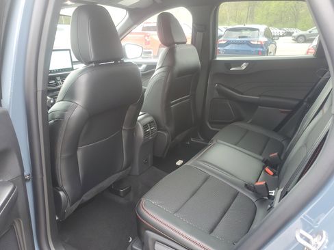 New 2026 Ford Escape ST-Line w/ Tech Pack #1 AWD/4WD image 23