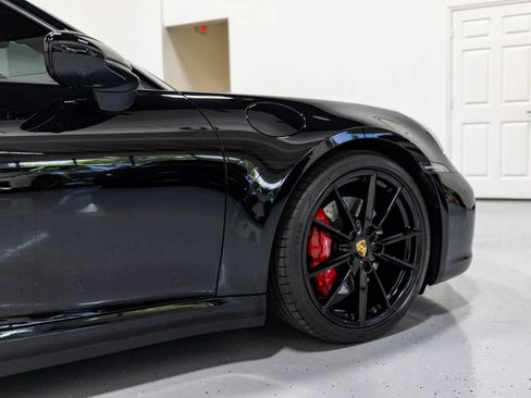 Used 2020 Porsche 911 Carrera S RWD image 24