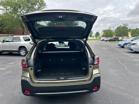 Certified 2025 Subaru Outback Premium AWD/4WD image 17