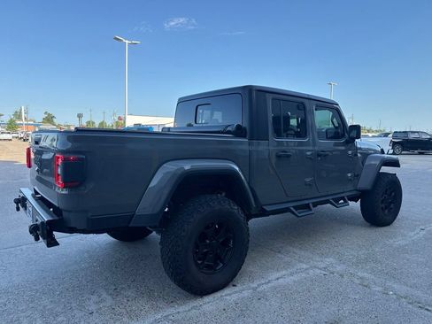 Used 2021 Jeep Gladiator Sport AWD/4WD image 14