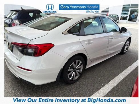 Used 2023 Honda Civic LX image 13