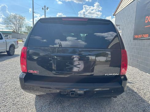 Used 2013 GMC Yukon SLT w/ SLT-2 Equipment Package AWD/4WD image 4