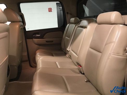 Used 2011 Chevrolet Avalanche LTZ image 42