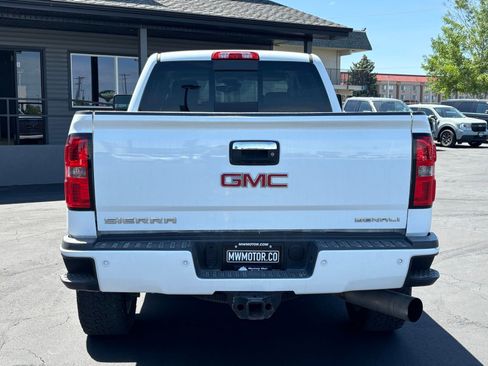 Used 2015 GMC Sierra 2500 Denali w/ Duramax Plus Package AWD/4WD image 4