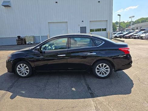 Used 2018 Nissan Sentra SV FWD image 4