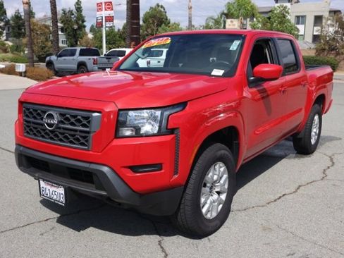 Used 2023 Nissan Frontier SV image 8