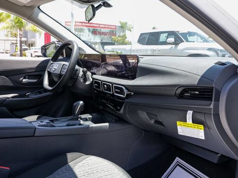 New 2026 Nissan Sentra SV w/ Floor Mat Package FWD image 19